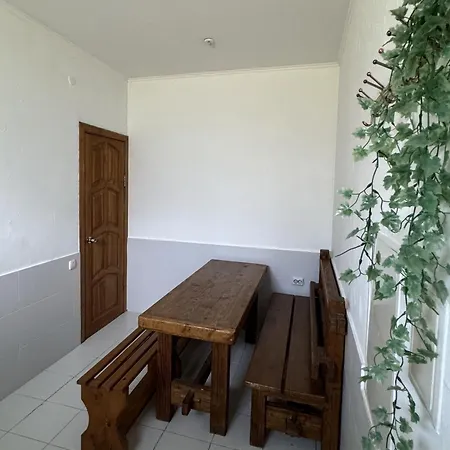 гуцулик Hotel Tatariv